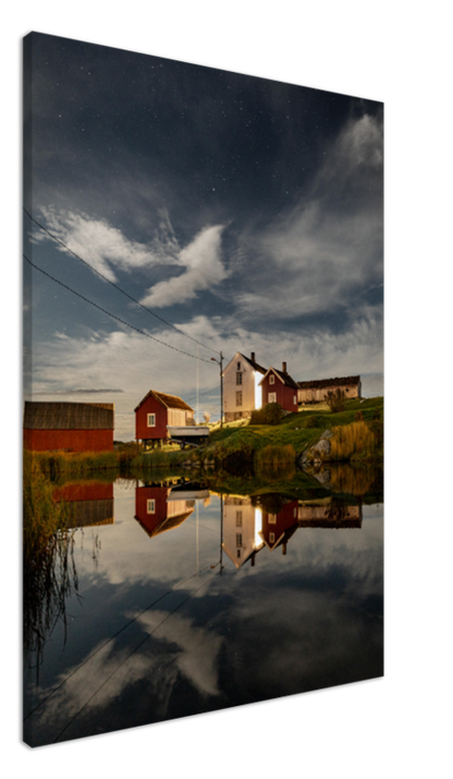 Veggbilde på lerret av refleksjon på Frøya, Trøndelag.